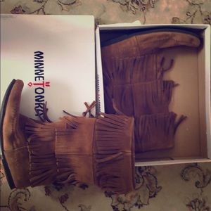New Minnetonka fun fringe boots.